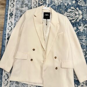 Zara Women's Elegant Off-White Blazer